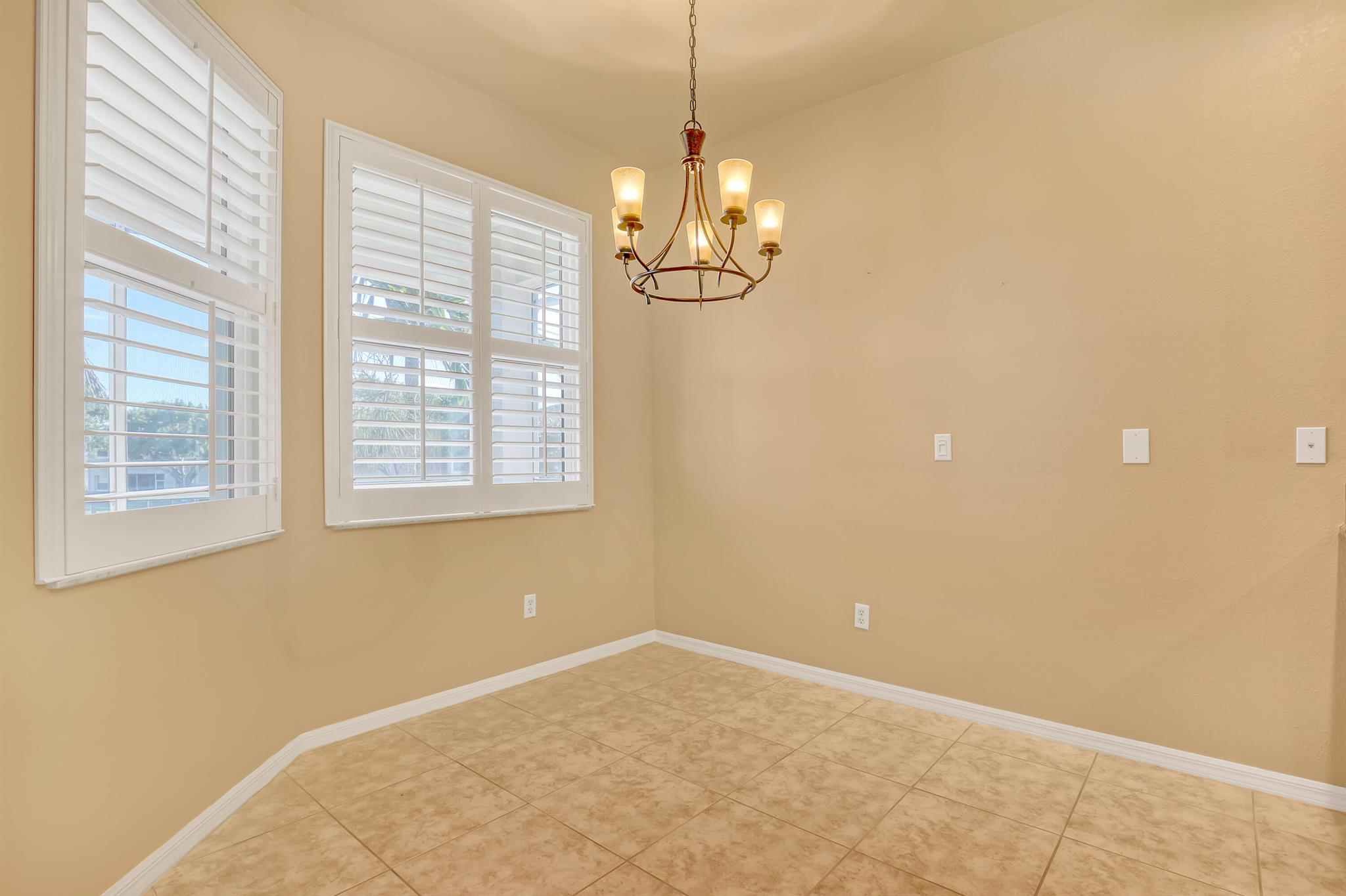 2136 Wingate Bend