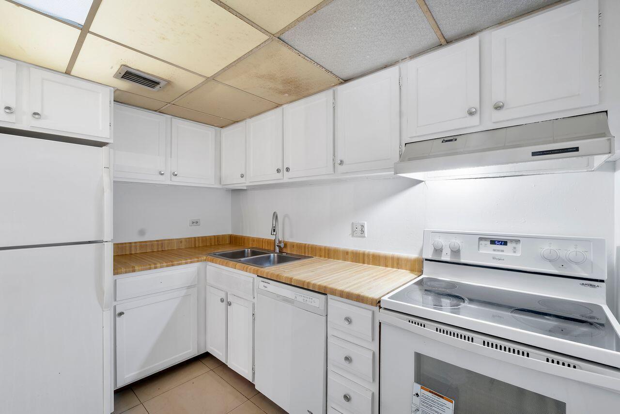 3720 Inverrary Drive 3d