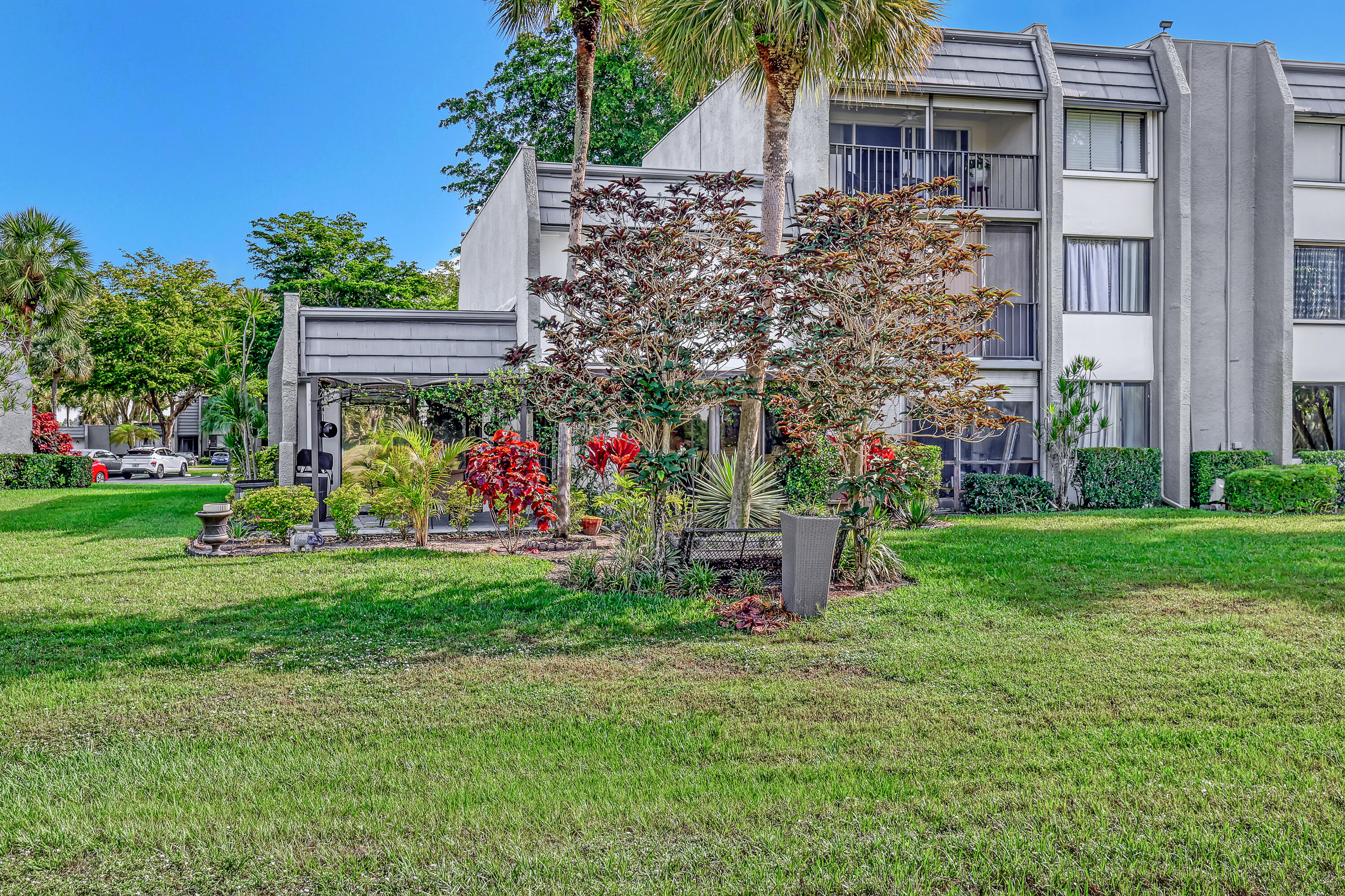 4797 Esedra Court