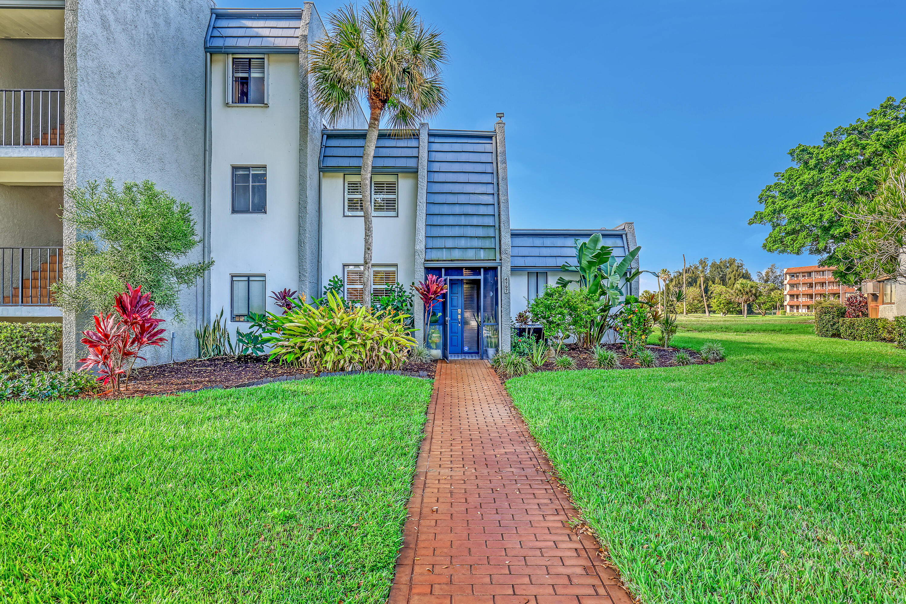 4797 Esedra Court
