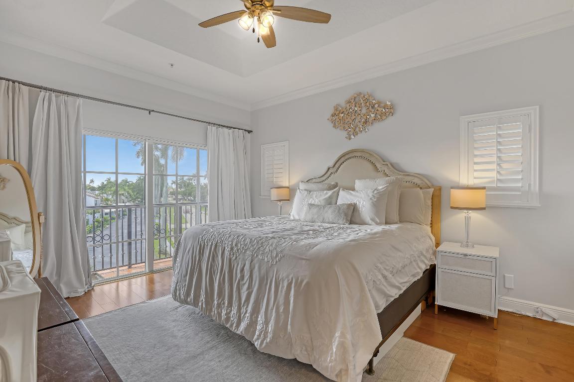 1950 Presidential Way 12