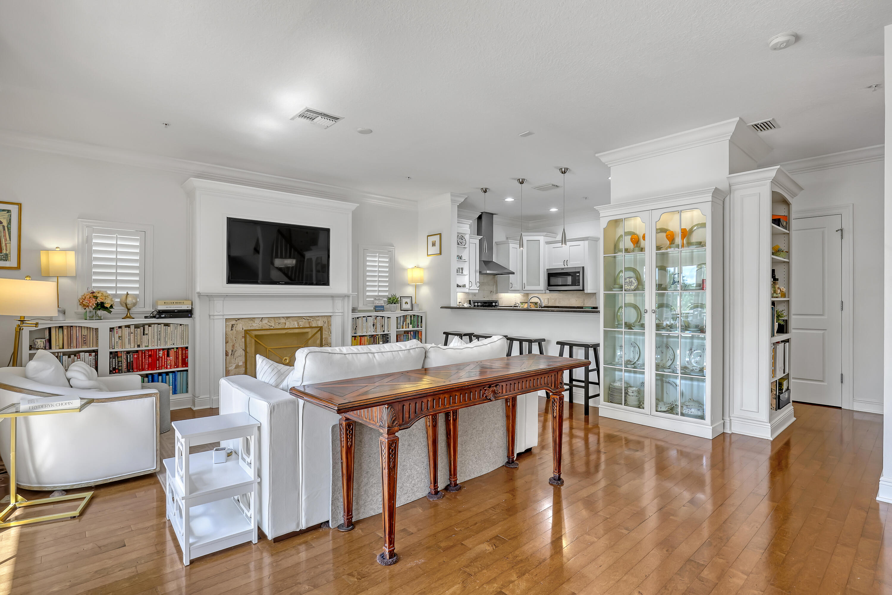 1950 Presidential Way 12