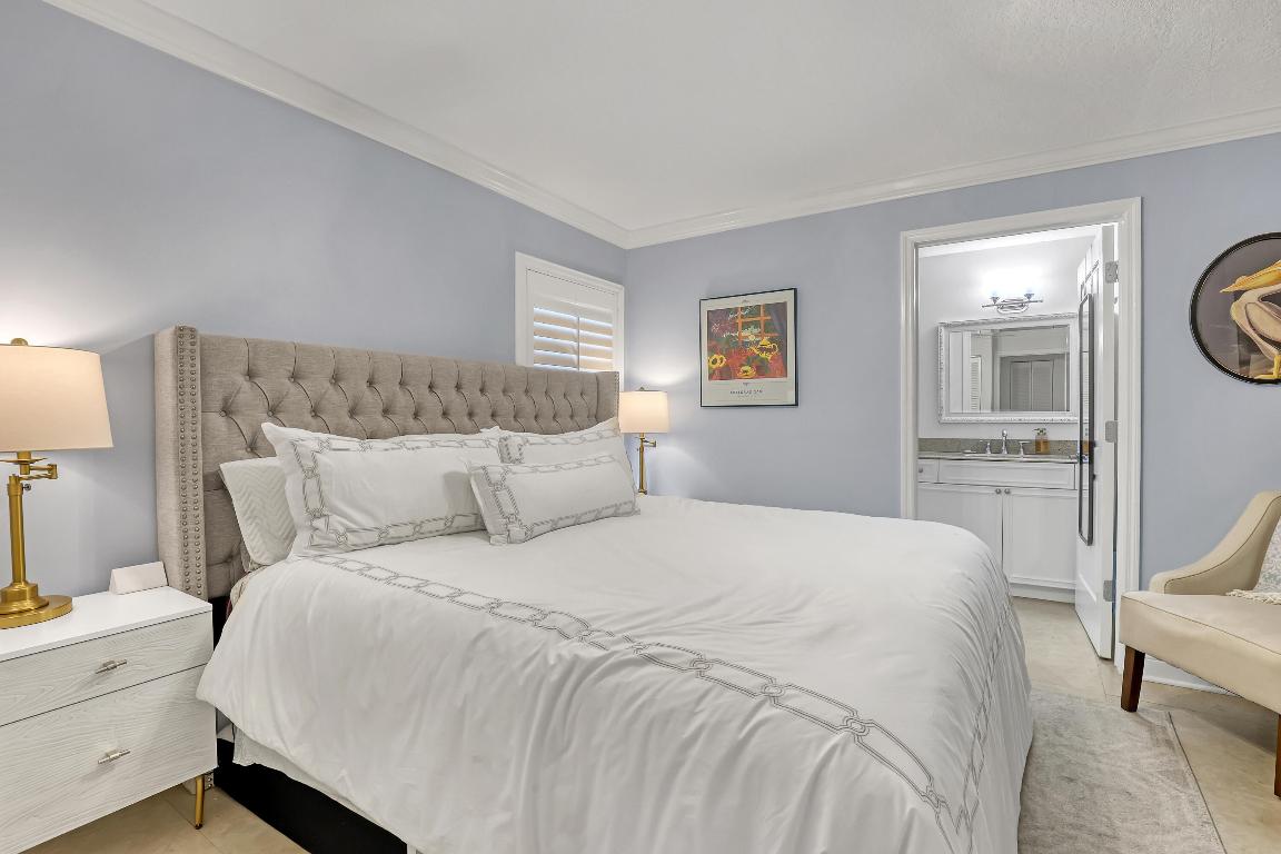 1950 Presidential Way 12