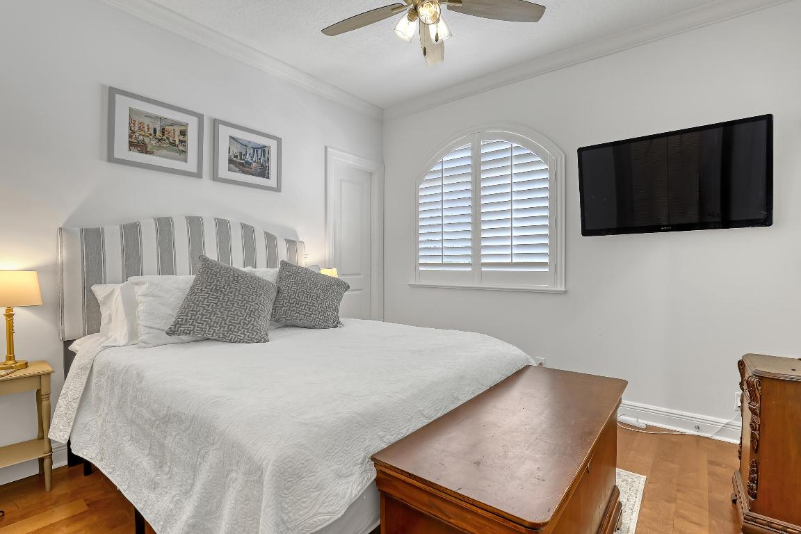 1950 Presidential Way 12