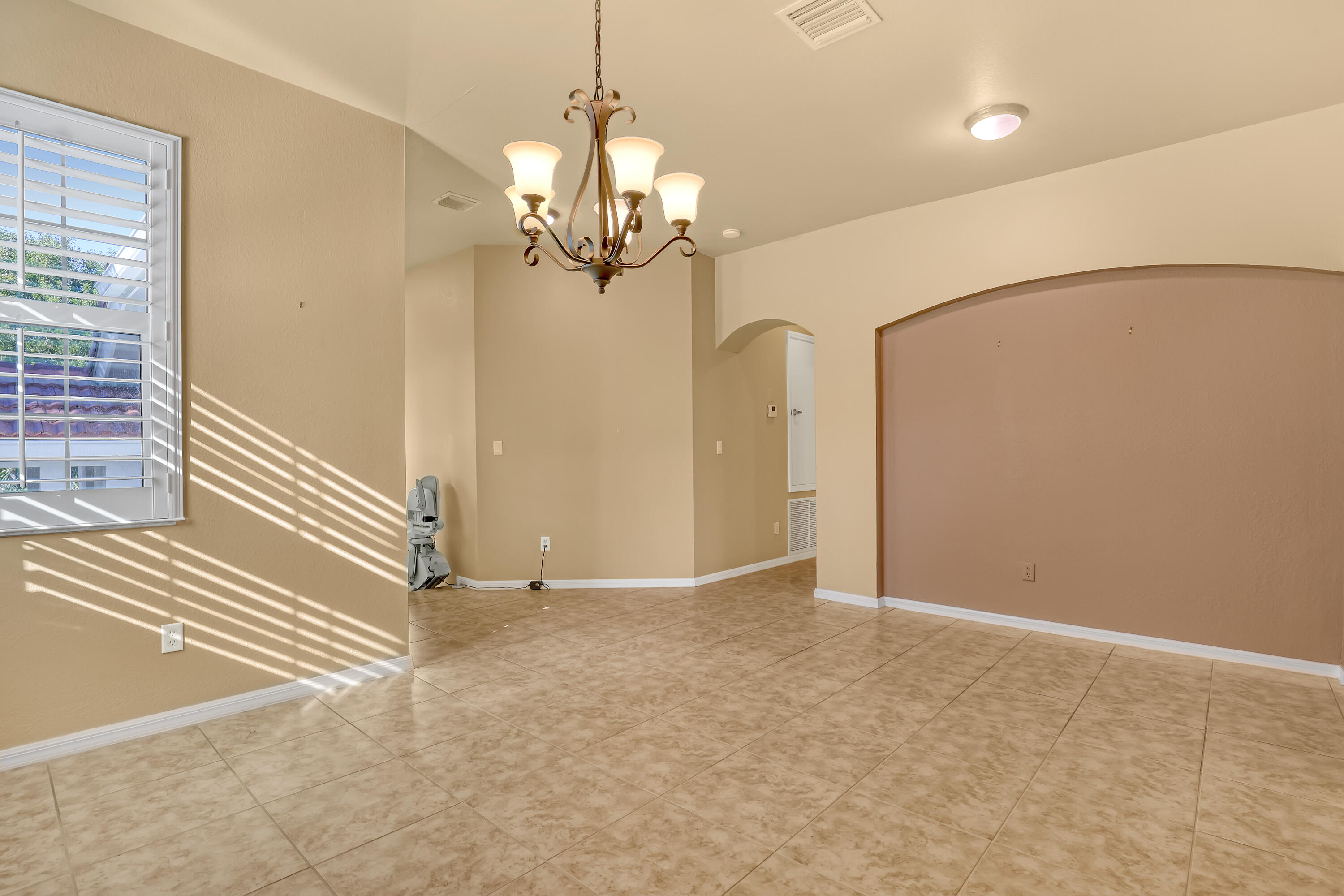 2136 Wingate Bend