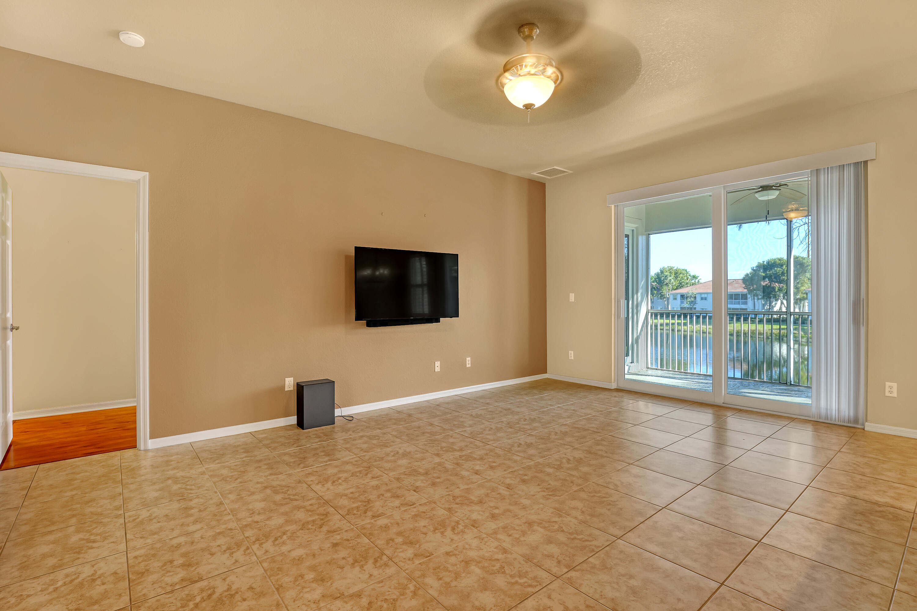 2136 Wingate Bend