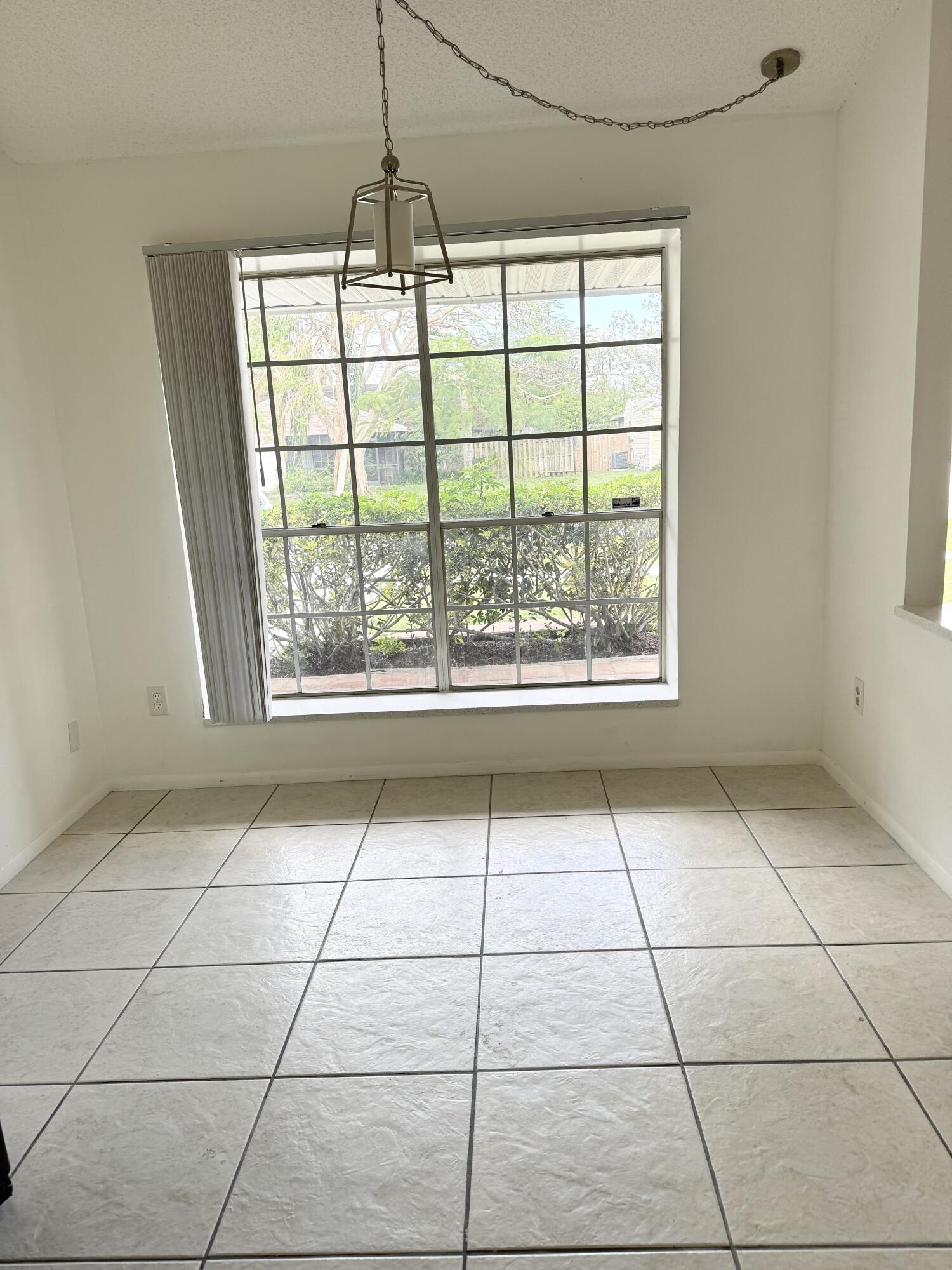 1156 Grandview Circle