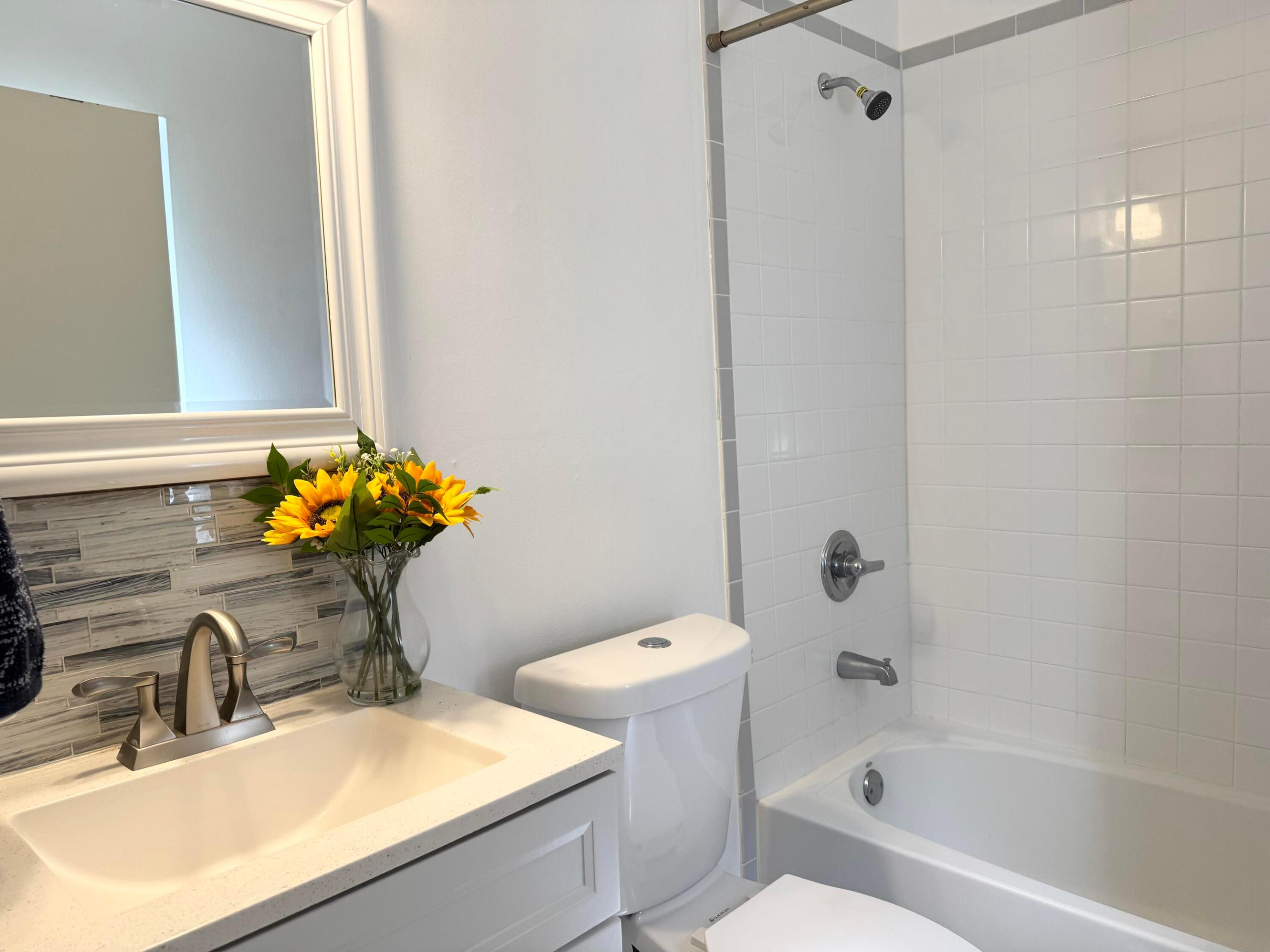 1156 Grandview Circle