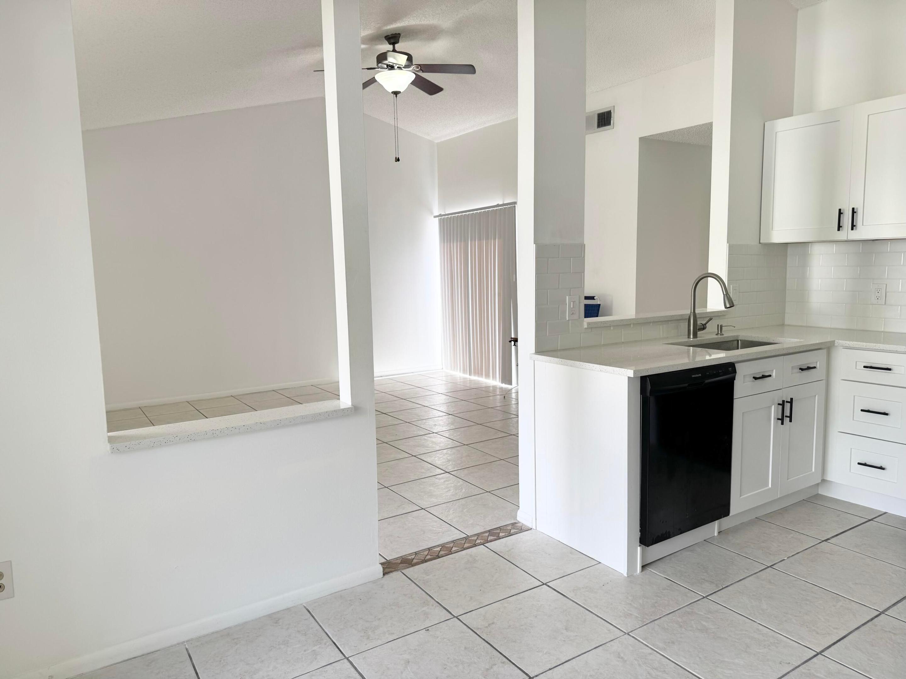 1156 Grandview Circle
