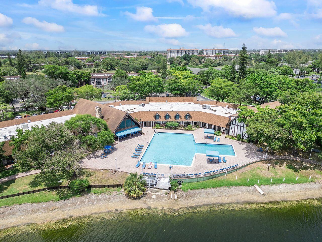 3720 Inverrary Drive 3-D, Lauderhill Unit: 3-D