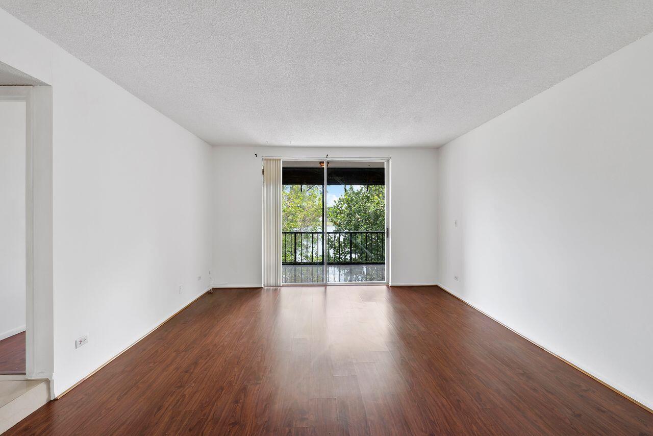 3720 Inverrary Drive 3-D, Lauderhill Unit: 3-D