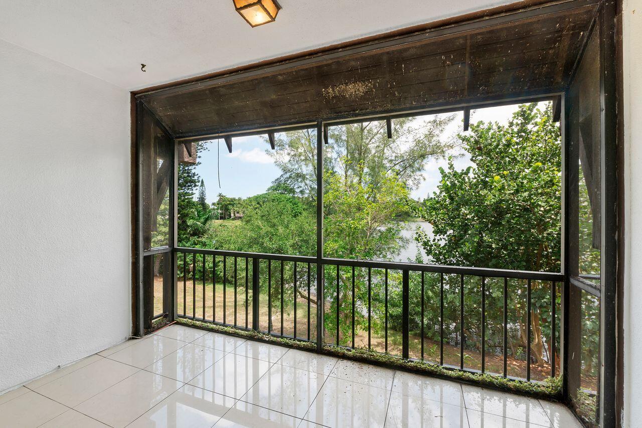3720 Inverrary Drive 3-D, Lauderhill Unit: 3-D