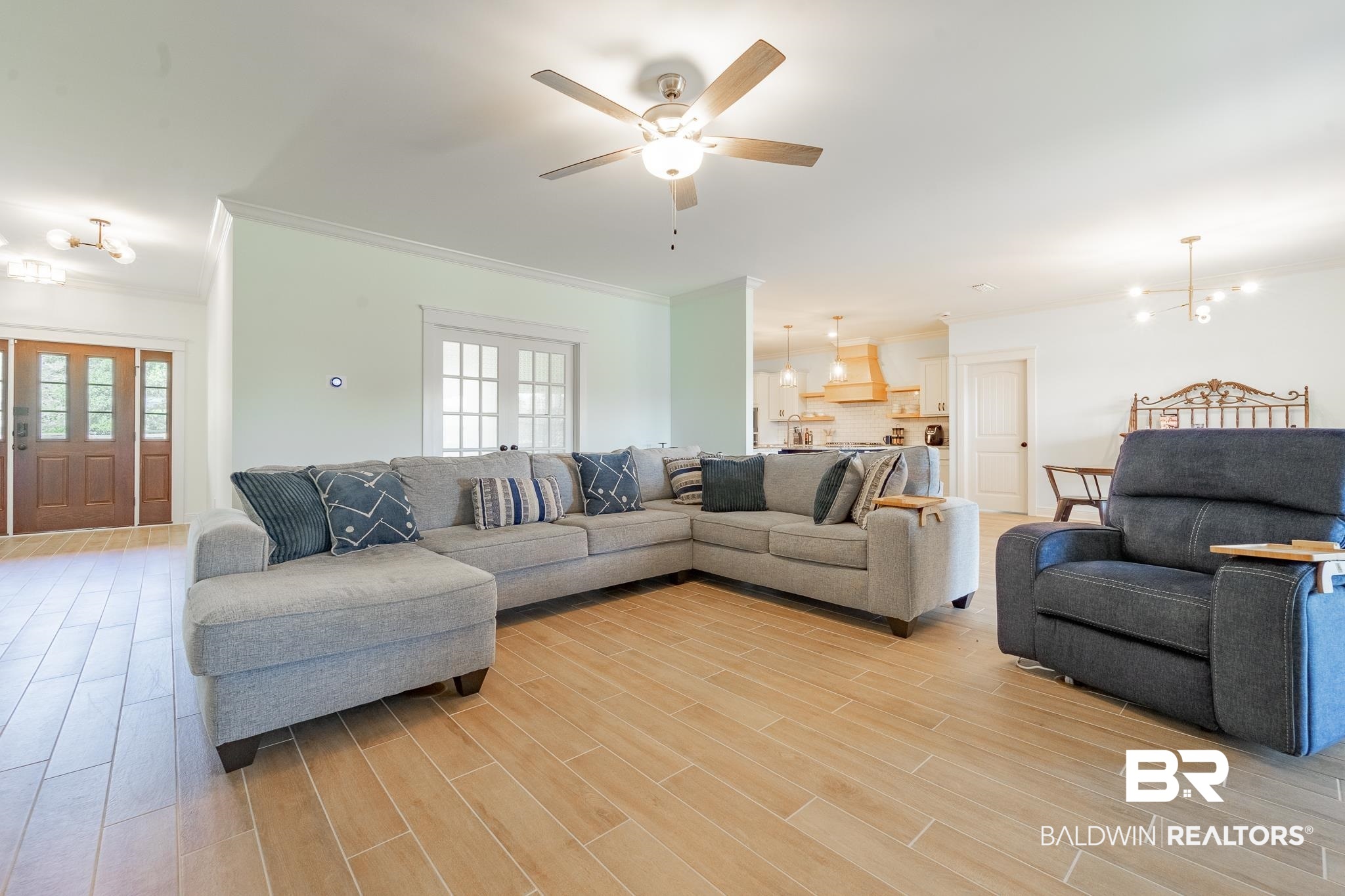 10975 Legacy Lane