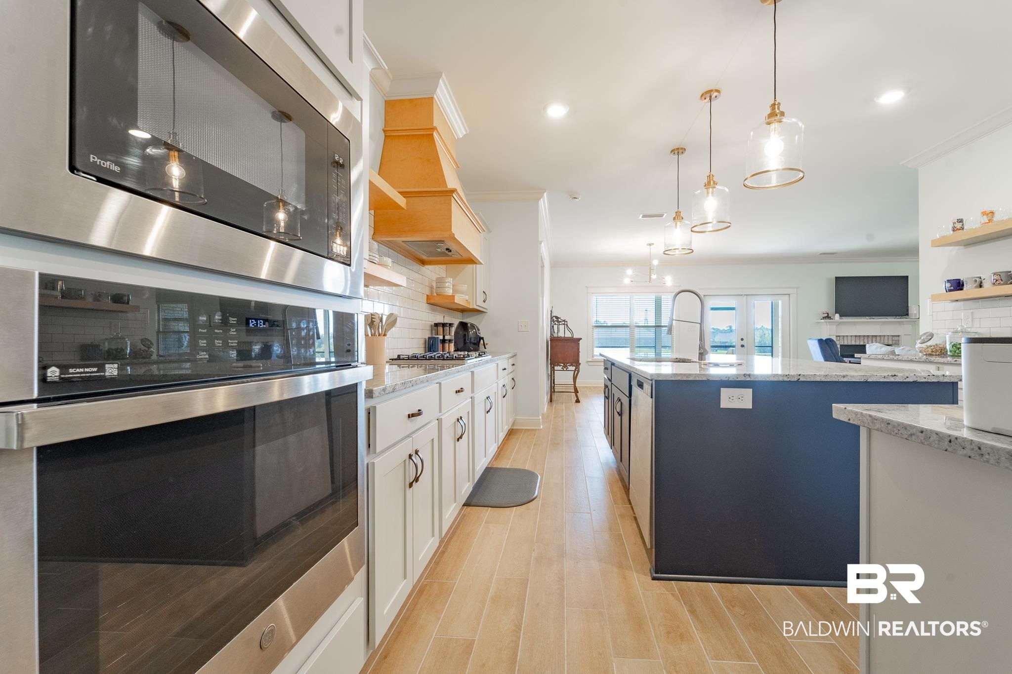 10975 Legacy Lane