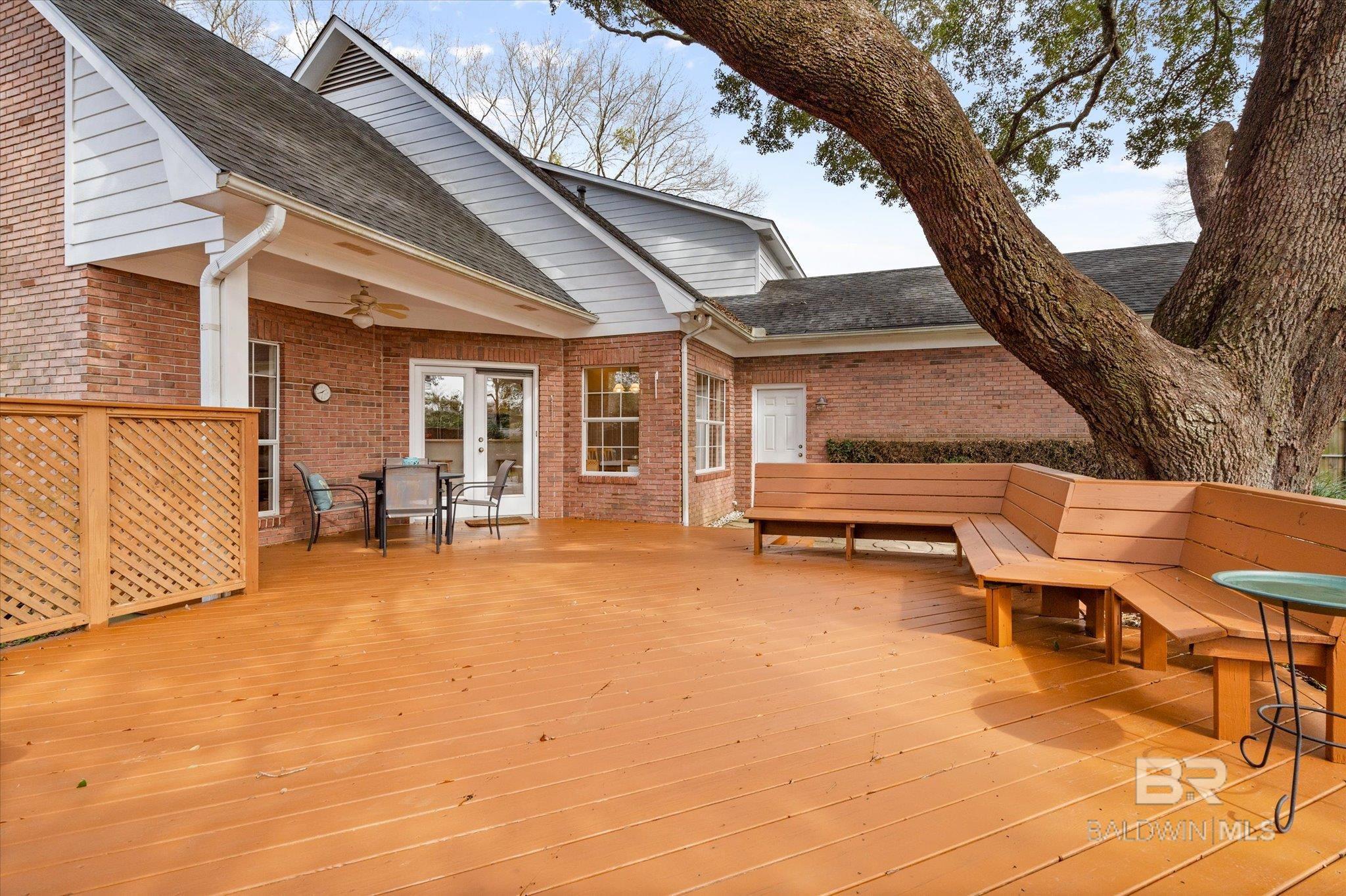 1550 Westchester Lane