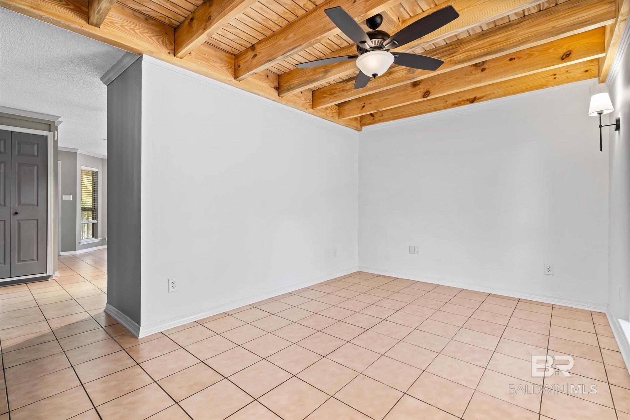 3116 W Autumn Ridge Drive