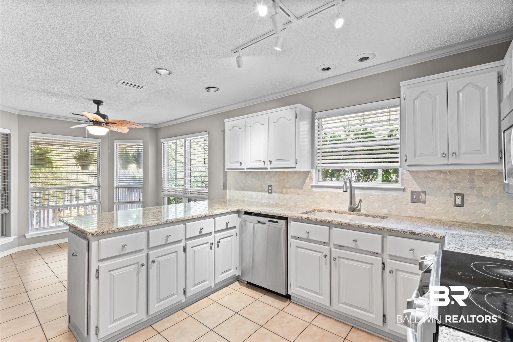 3116 W Autumn Ridge Drive