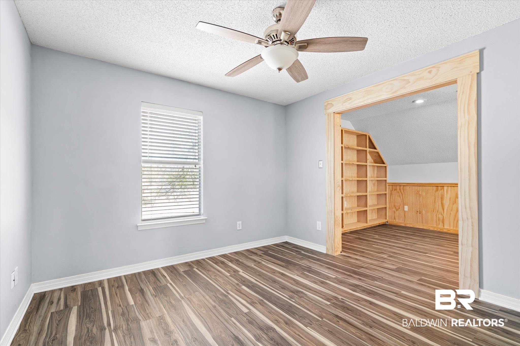 3116 W Autumn Ridge Drive