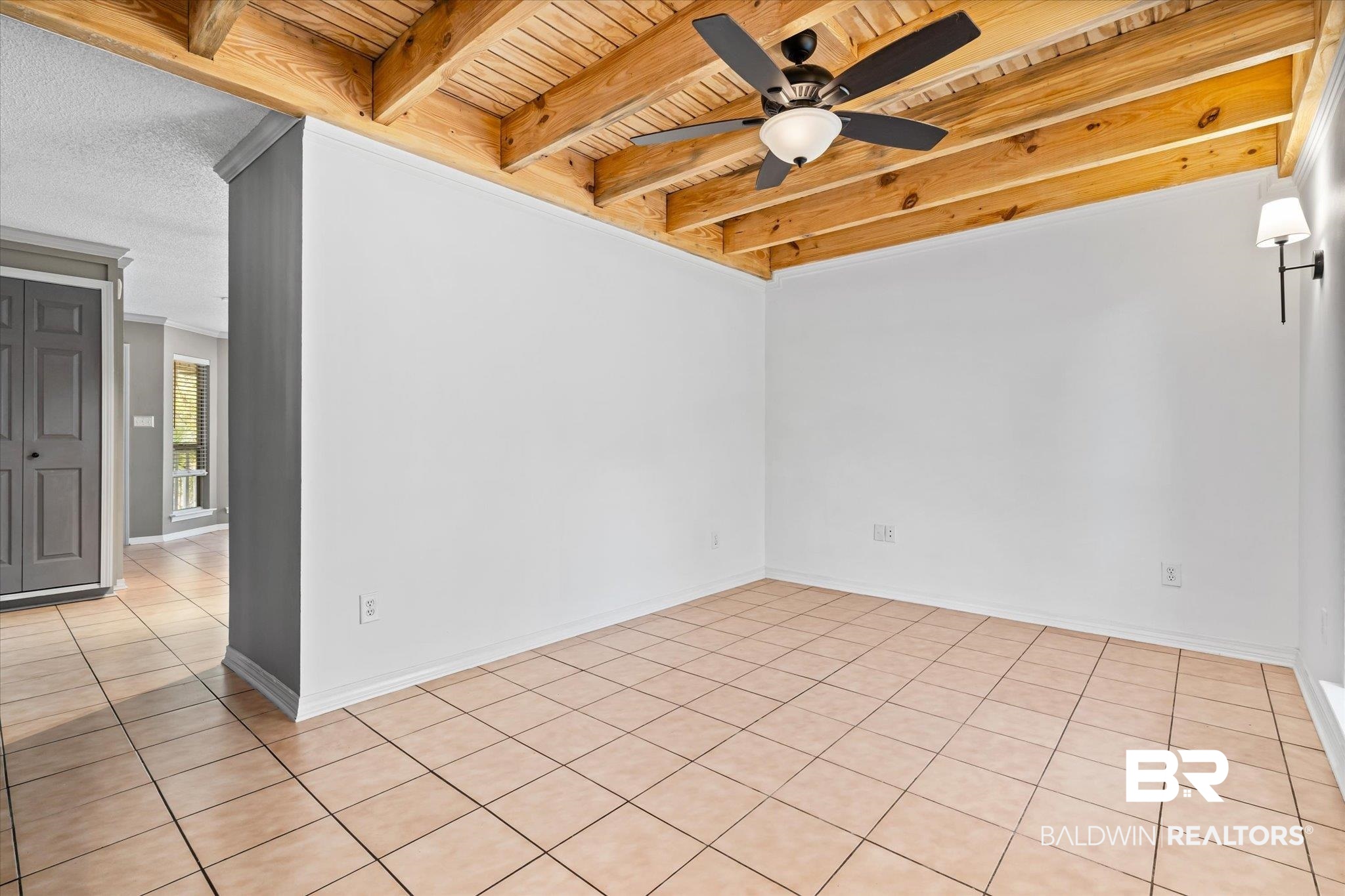 3116 W Autumn Ridge Drive