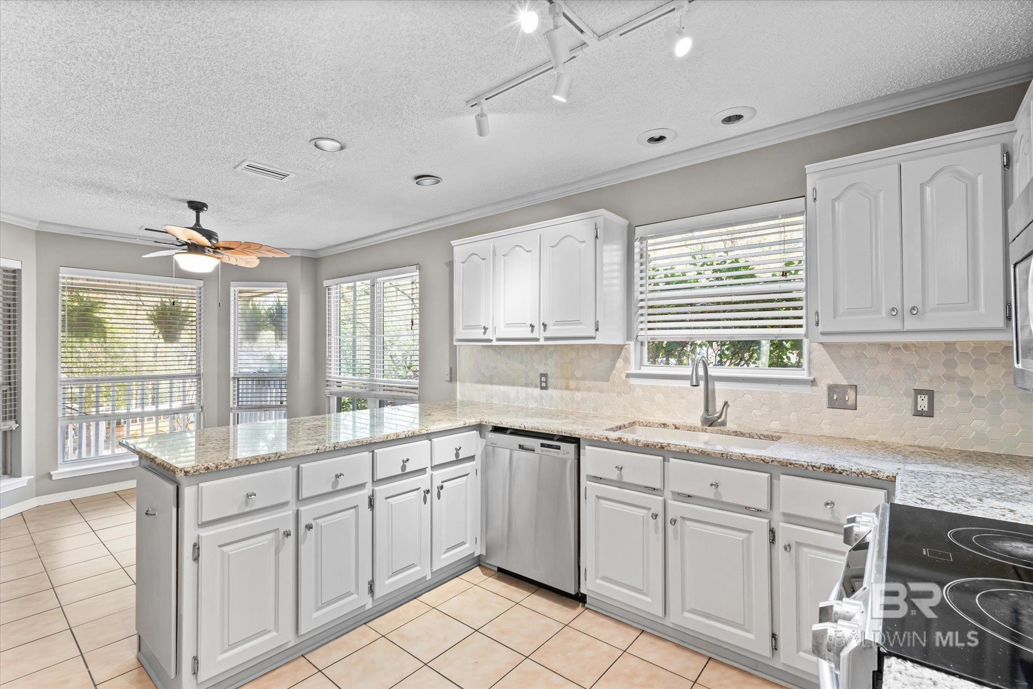 3116 W Autumn Ridge Drive