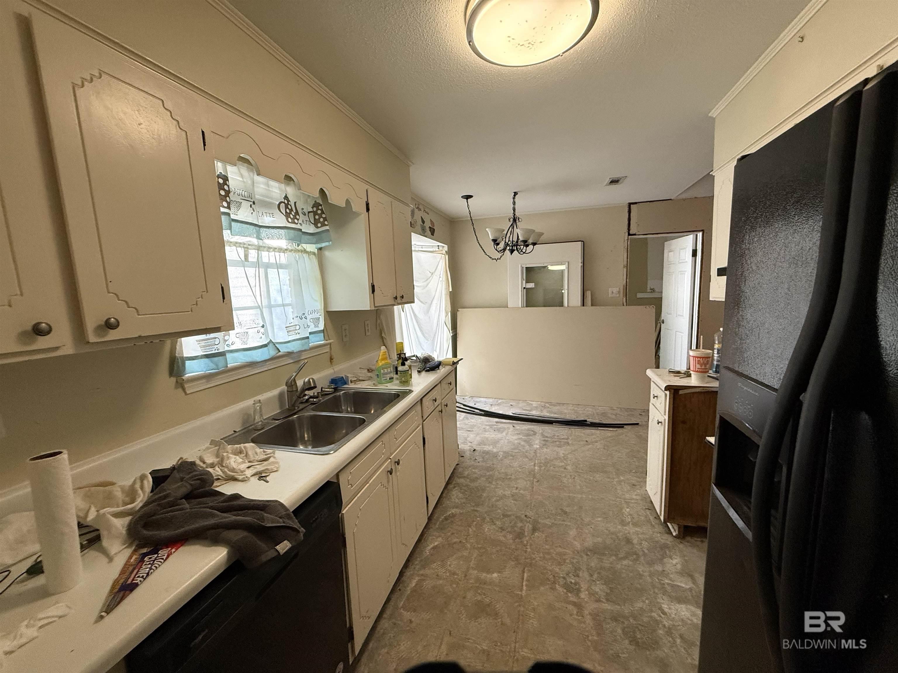 2030 W Adobe Ridge Road