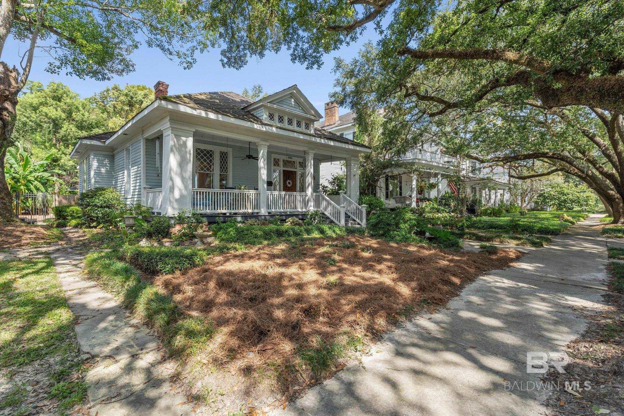 304 S Georgia Avenue