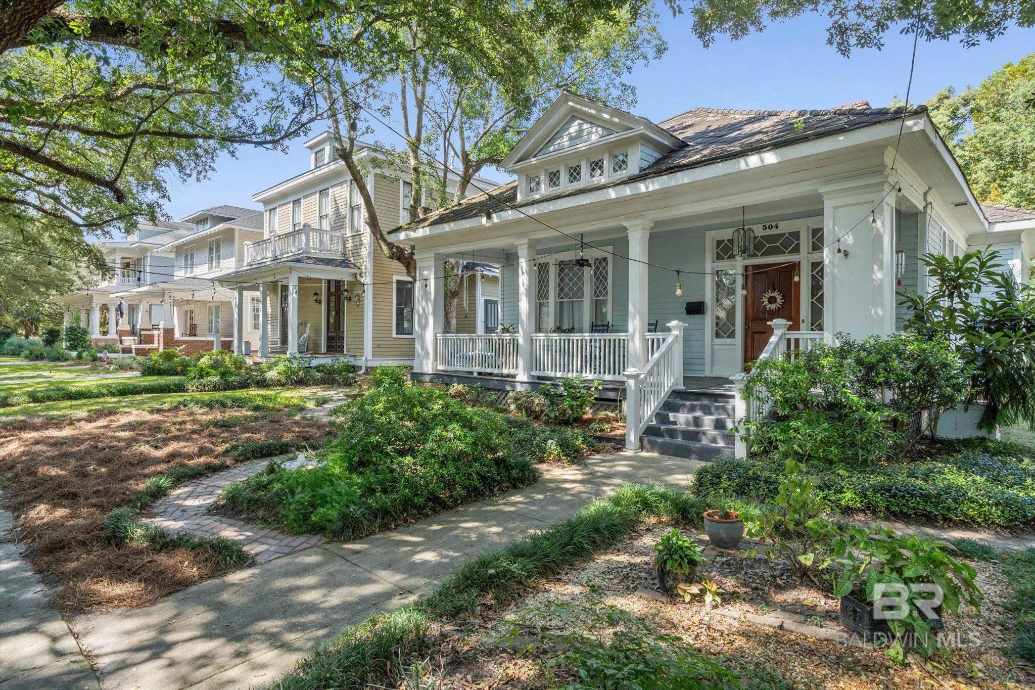 304 S Georgia Avenue