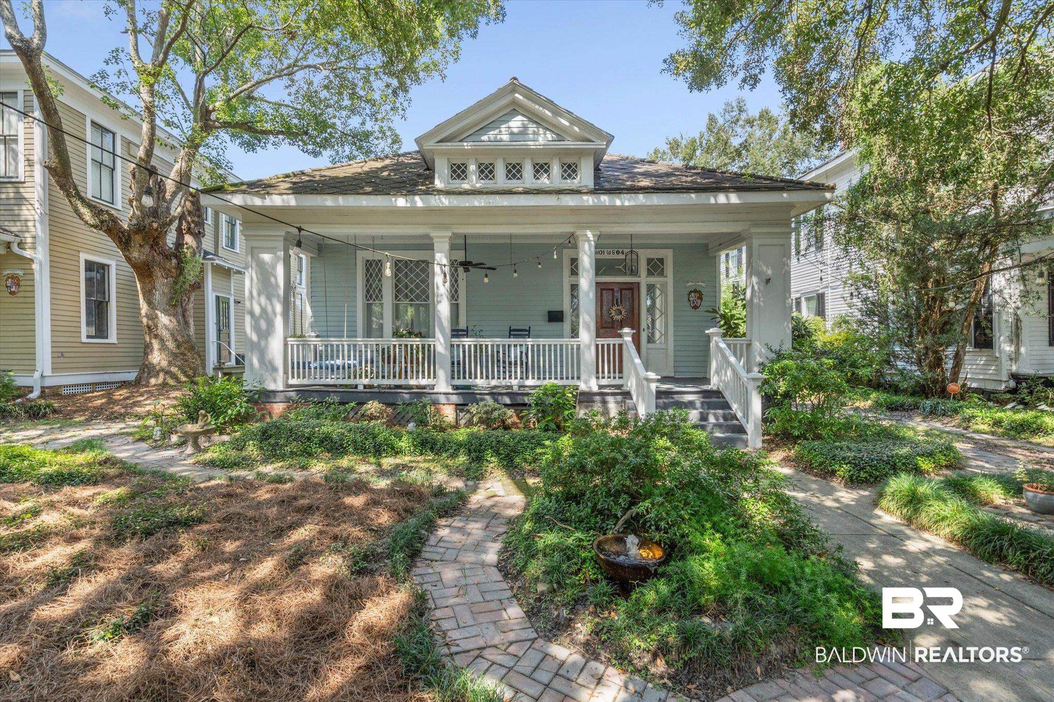 304 S Georgia Avenue