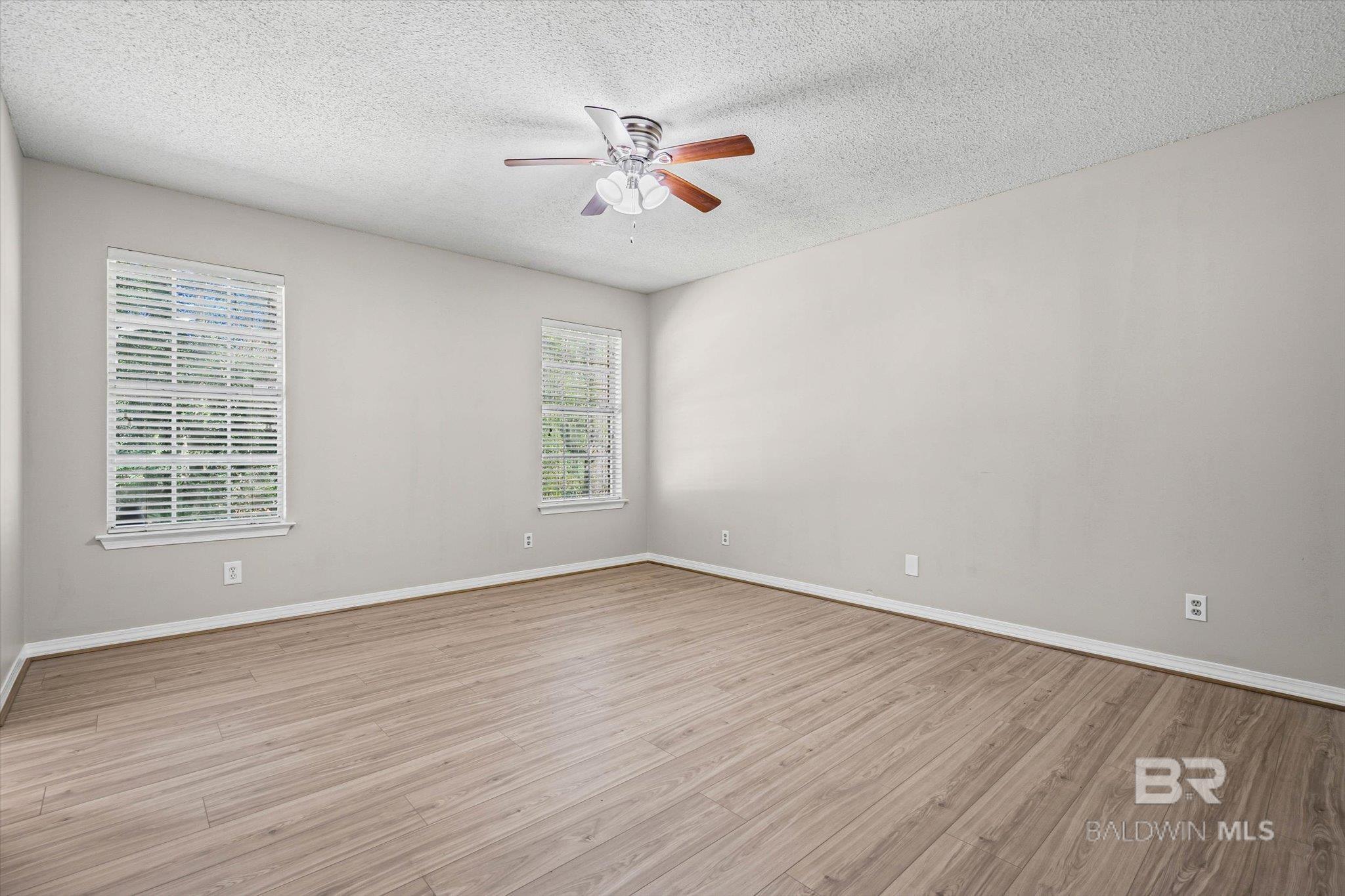 8090 Suzanne Way