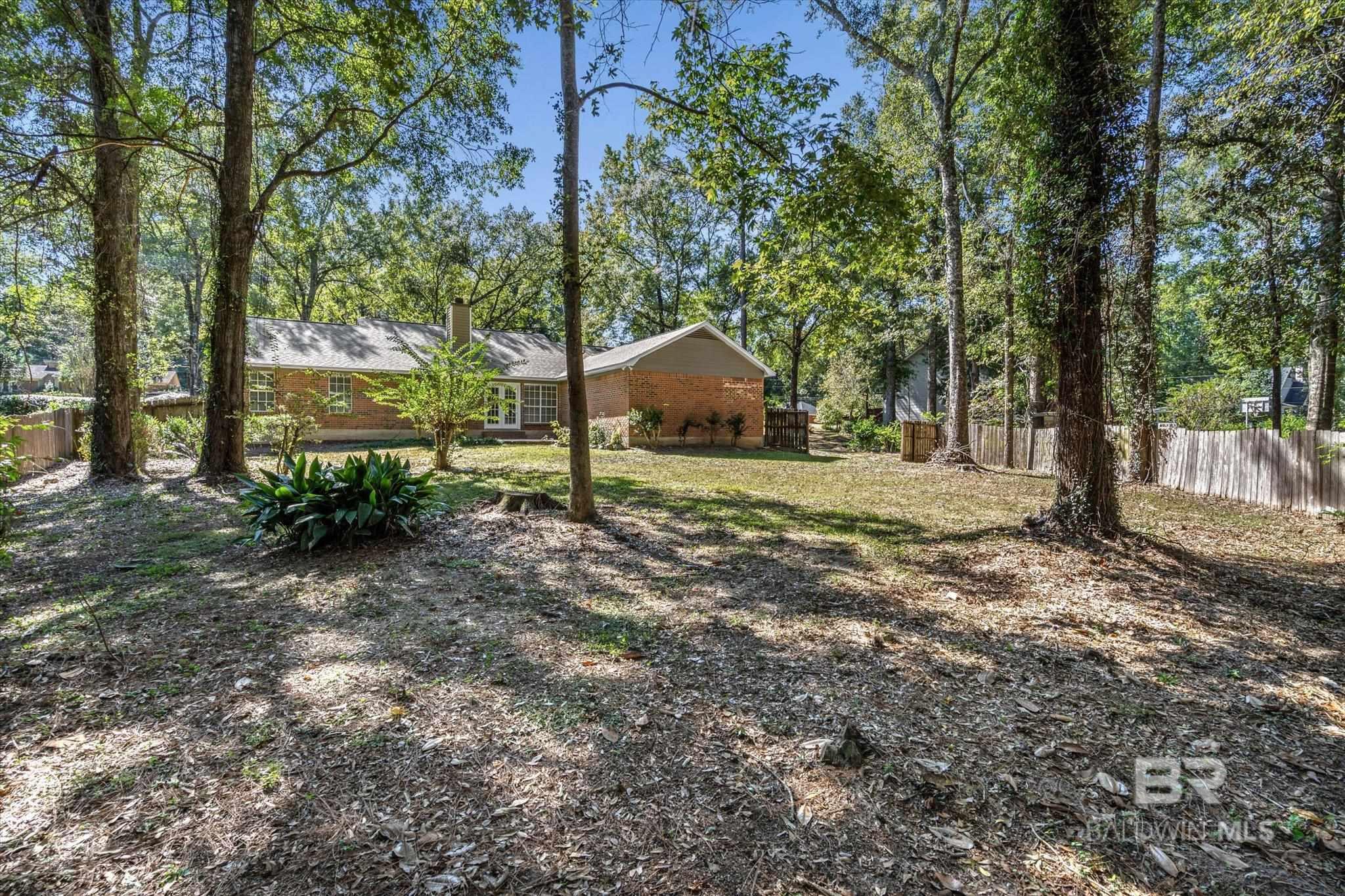 8090 Suzanne Way