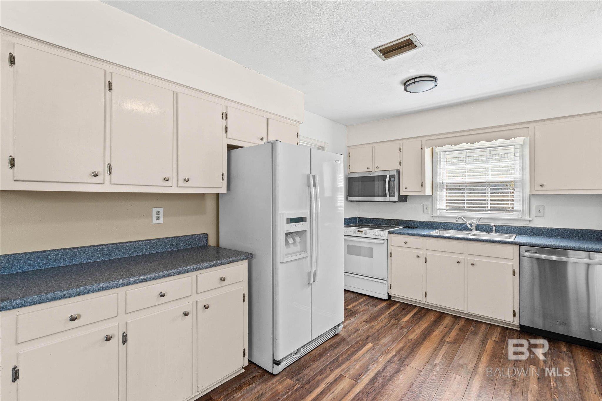 3400 Sherringham Drive