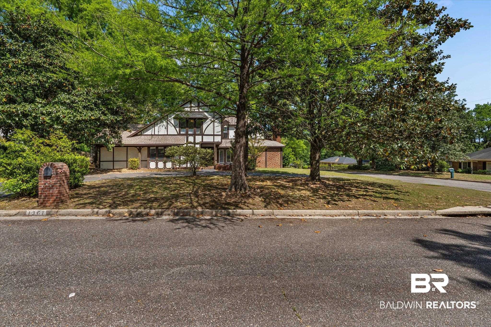 1361 Dellwyn Court