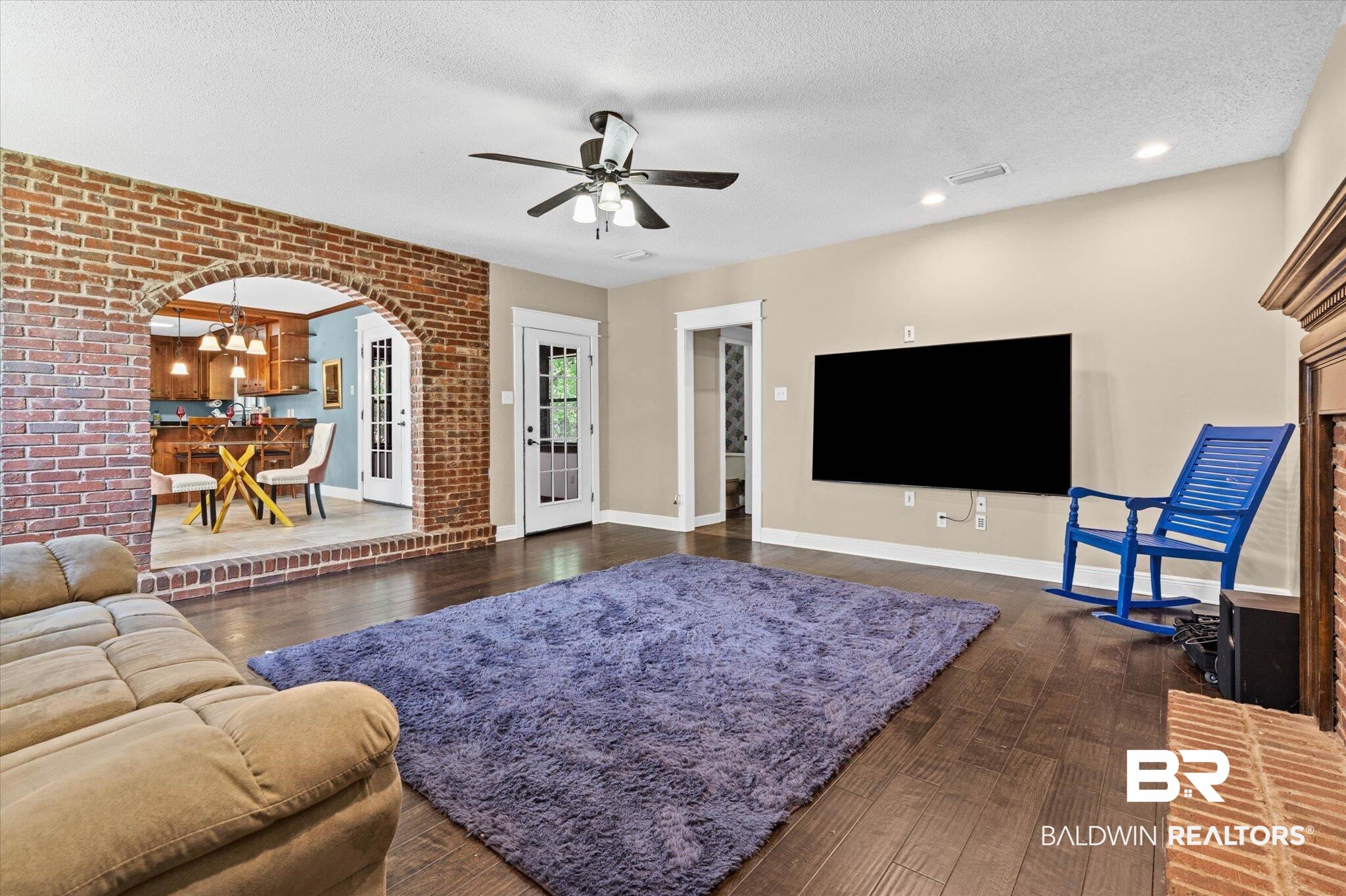 1361 Dellwyn Court