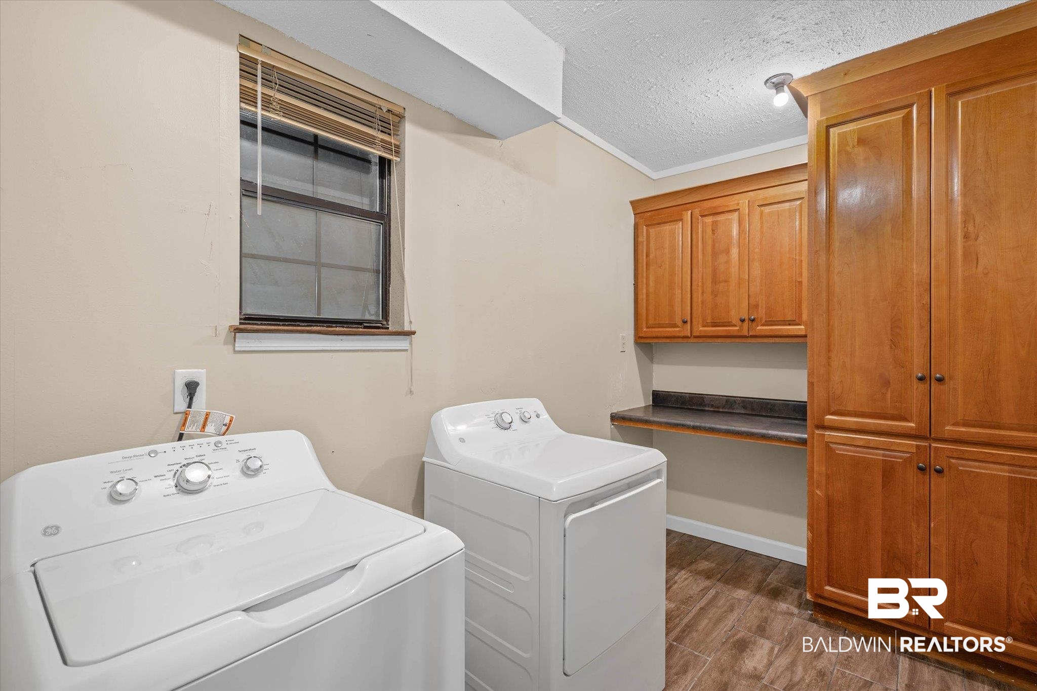 1361 Dellwyn Court