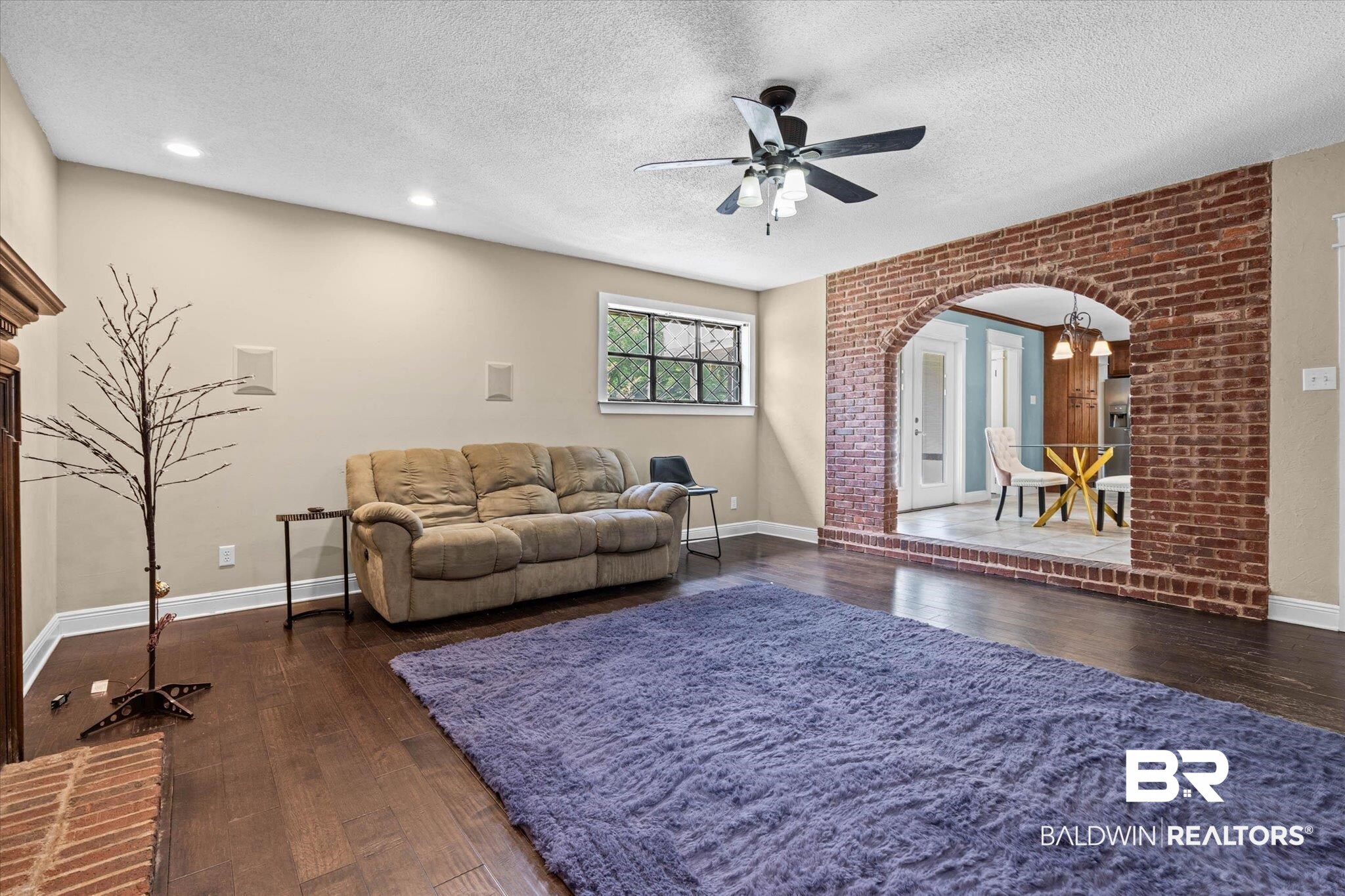 1361 Dellwyn Court