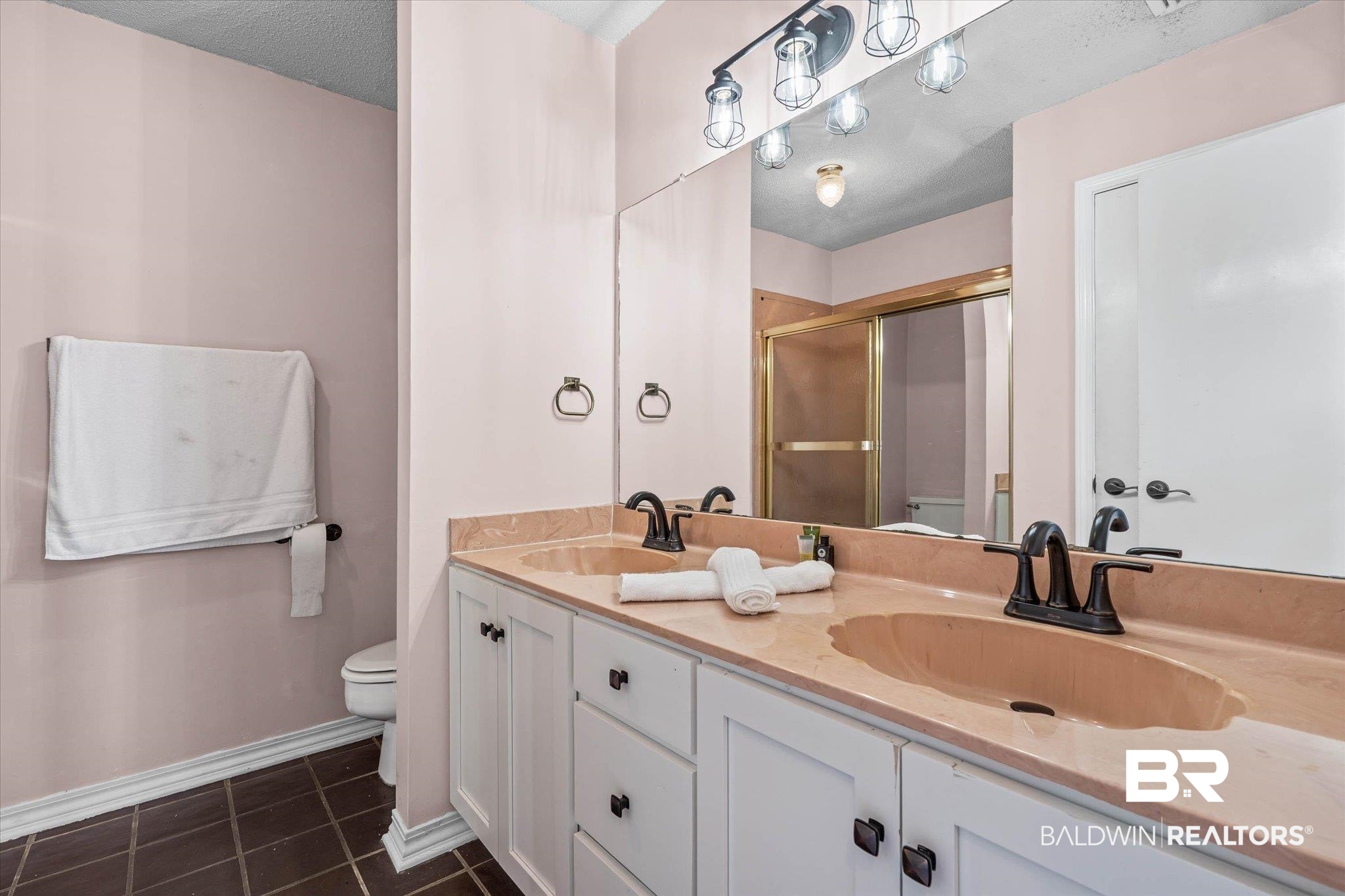 1361 Dellwyn Court