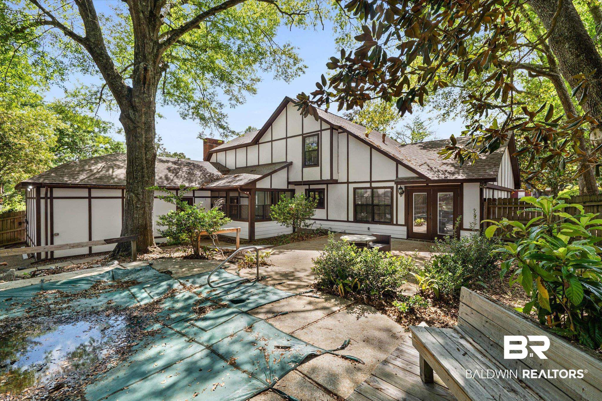 1361 Dellwyn Court