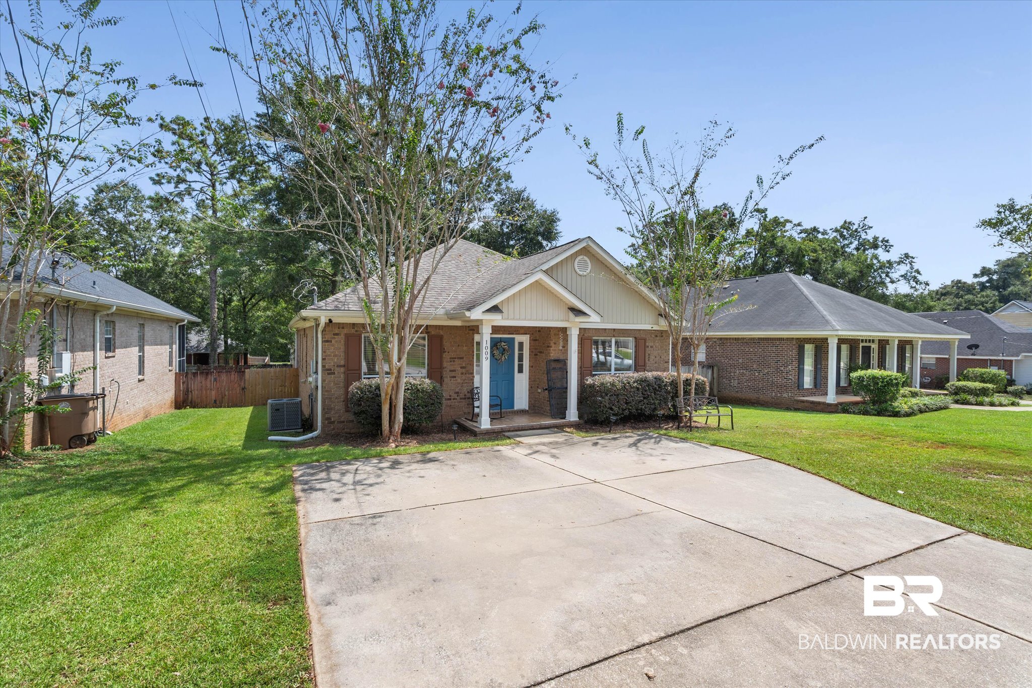 1009 Linlen Avenue