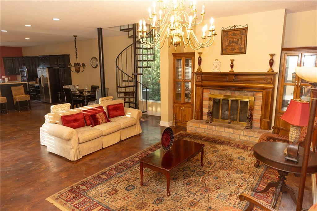 9226 Lake Woods Drive