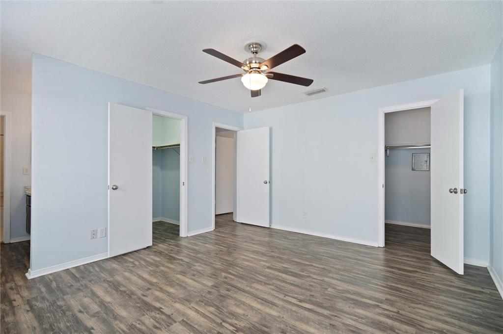 5828 Hanging Moss Court