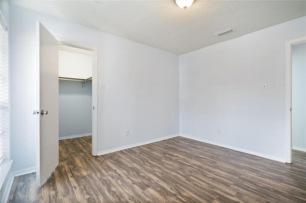 5828 Hanging Moss Court
