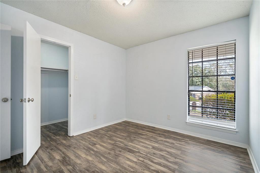5828 Hanging Moss Court