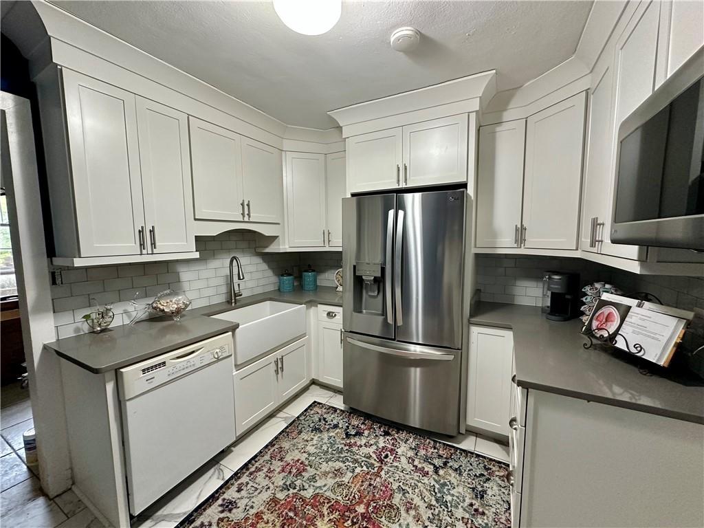 35 Lafayette Street S