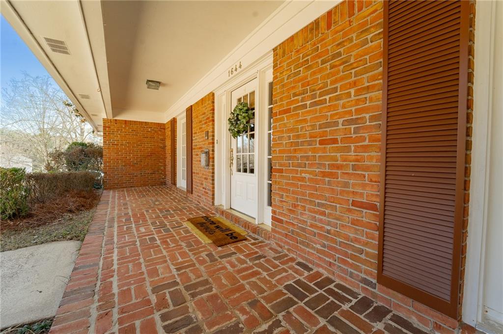 1644 Sugar Creek Drive W