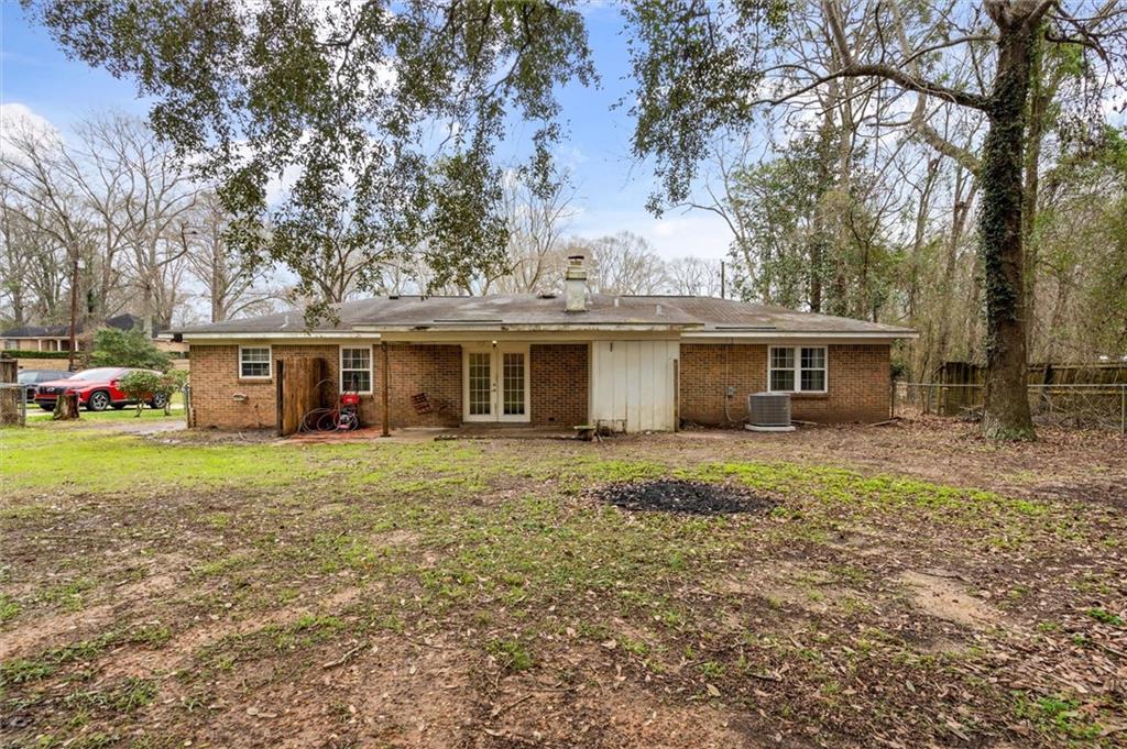 3541 Winston Drive W