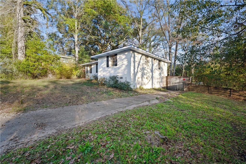 1200 Oak Lane Drive