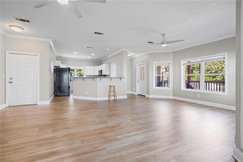 3917 Bay Front Road