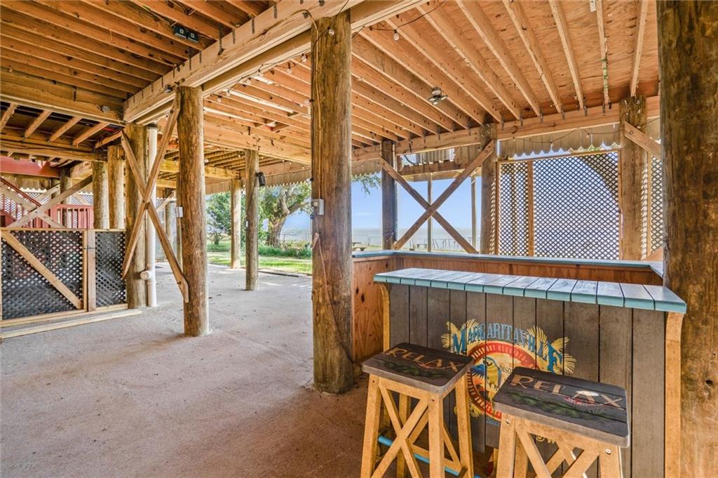 3917 Bay Front Road