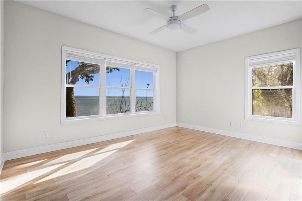 3917 Bay Front Road