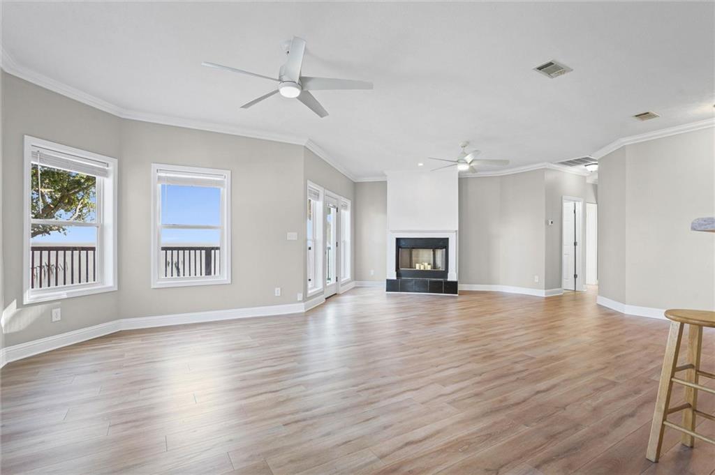 3917 Bay Front Road